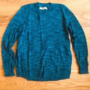 Blue and green 3/4 sleeve sweater